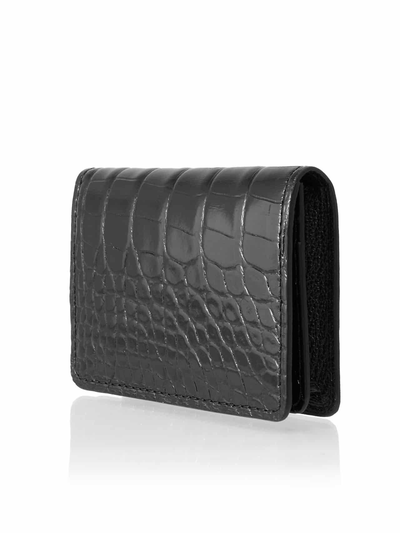 Discover our selection of leather goods (wallet, card holder, iphone case, purse) made in France