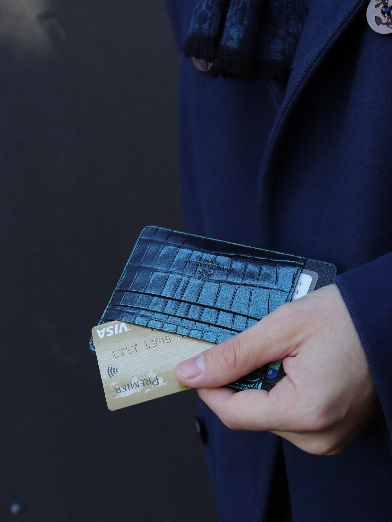 Business card holder alligator blue green